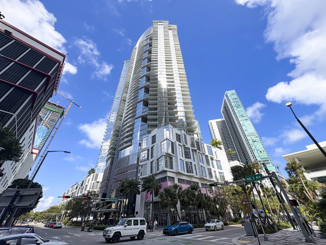 Paramount Miami Worldcenter main photo